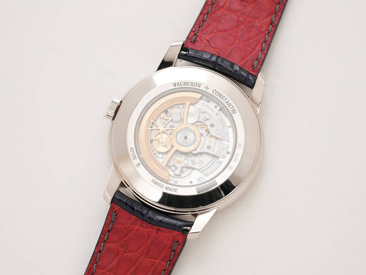 Vacheron Constantin Patrimony Moon Phase Retrograde Date Ref. 4010U/000G-B330 18K White Gold Silver Dial Excellent Condition atrcmofb