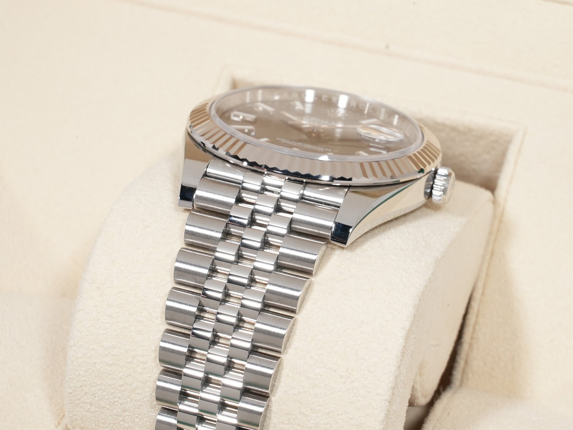 ロレックス デイトジャスト41 Ref.126334 SS/WG ブラック文字盤 ジュビリーブレスレット 美中古 hhjzs2mm