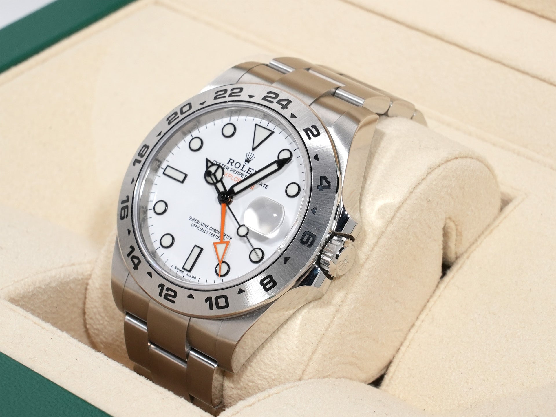 Rolex Explorer II Ref. 216570 Stainless Steel White Dial Excellent Condition vd49ev4a