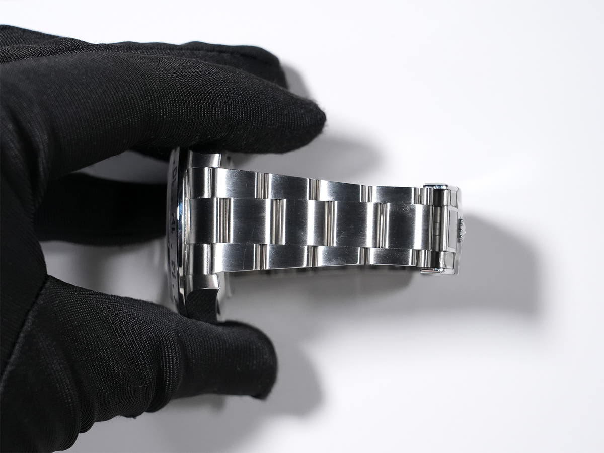 Rolex Explorer II Ref. 216570 Stainless Steel White Dial Excellent Condition vd49ev4a