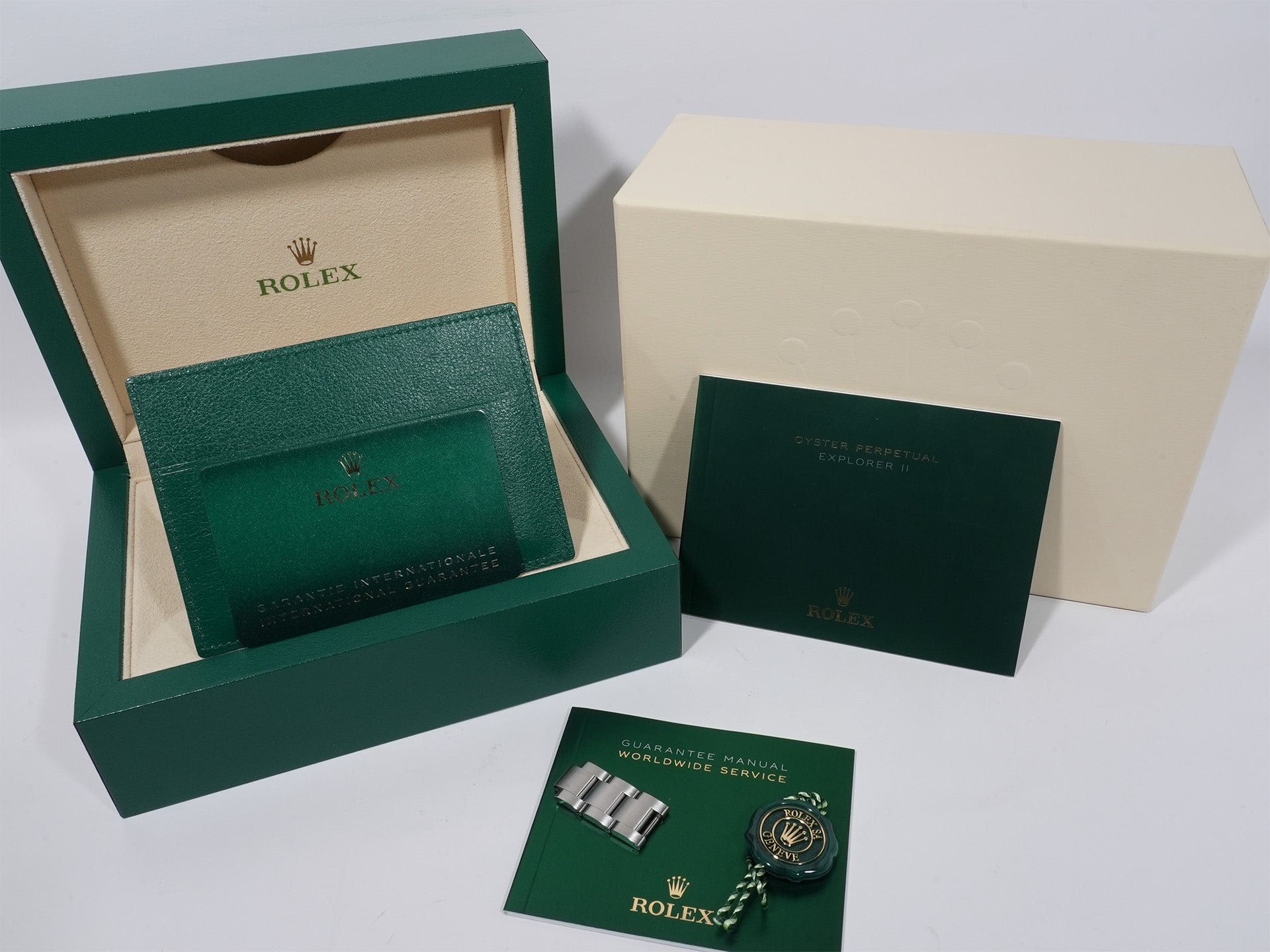 Rolex Explorer II Ref. 216570 Stainless Steel White Dial Excellent Condition vd49ev4a
