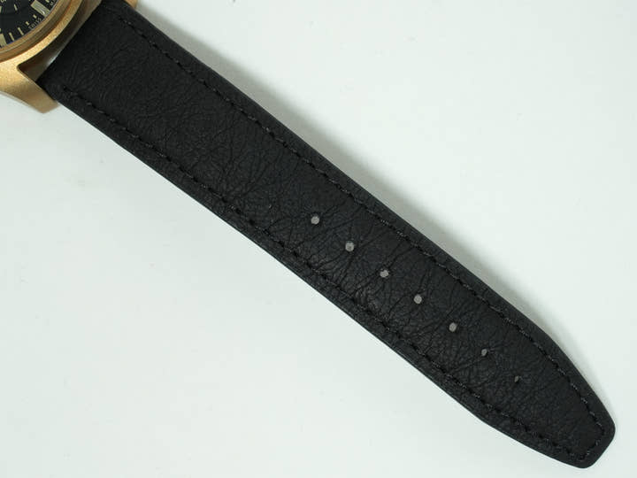 IWC パイロット・ウォッチ・クロノグラフ “10イヤーズ・オブ MR PORTER” Ref.IW387907 Bronze ブラック文字盤 未使用 yf9wyvaq