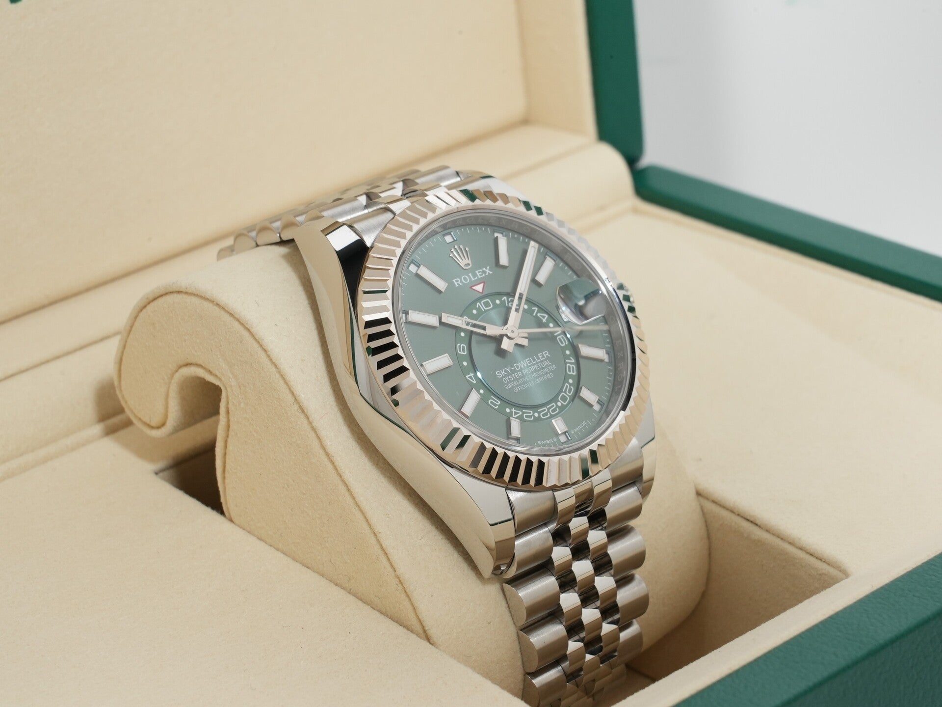 その他 ROLEX HQ Milton - 1985 Rolex 18K MidSize Datejust 68278 with
