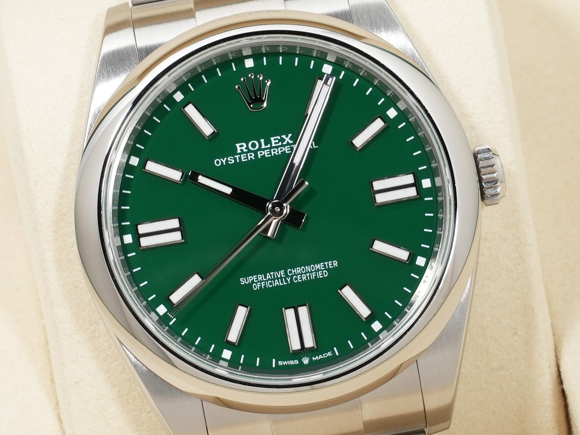 ロレックス オイスターパーペチュアル41 Ref.124300 SS グリーン文字盤 美品 vh5ckzsh