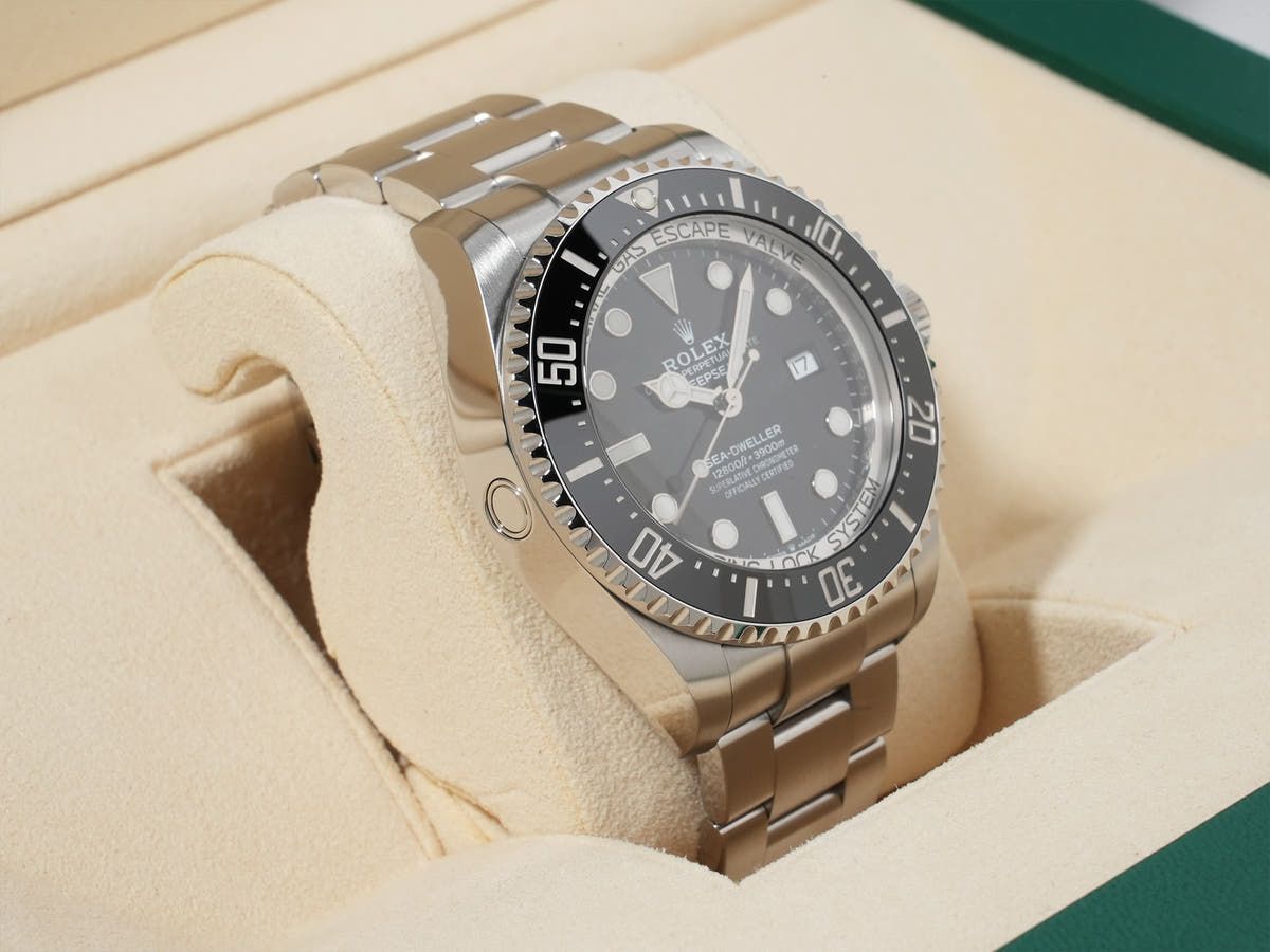 Rolex Sea-Dweller Deepsea Ref. 126660 Stainless Steel Black Dial Excellent Condition gbgjx28c