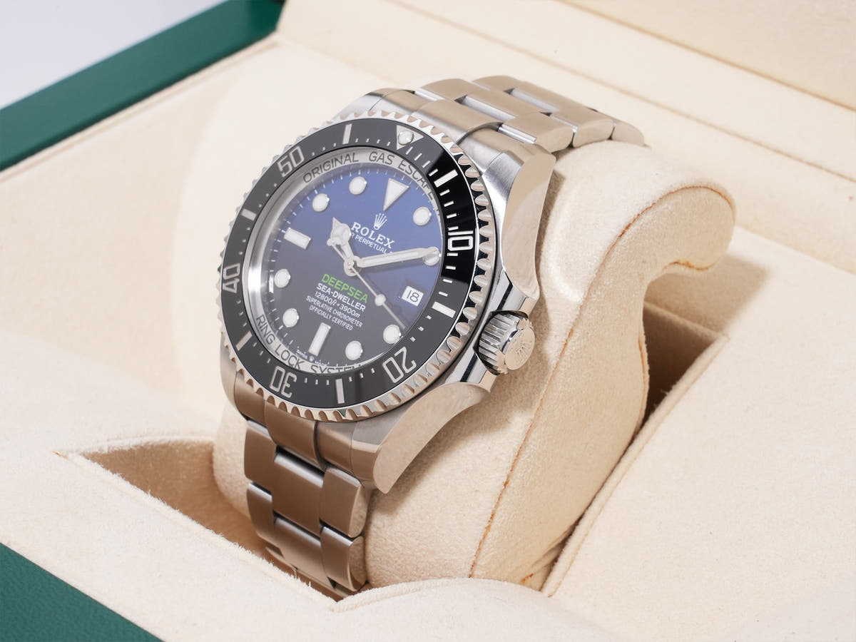 Rolex Sea-Dweller Deepsea Ref. 126660 Stainless Steel D-Blue Dial Excellent Condition 9gc9y56s