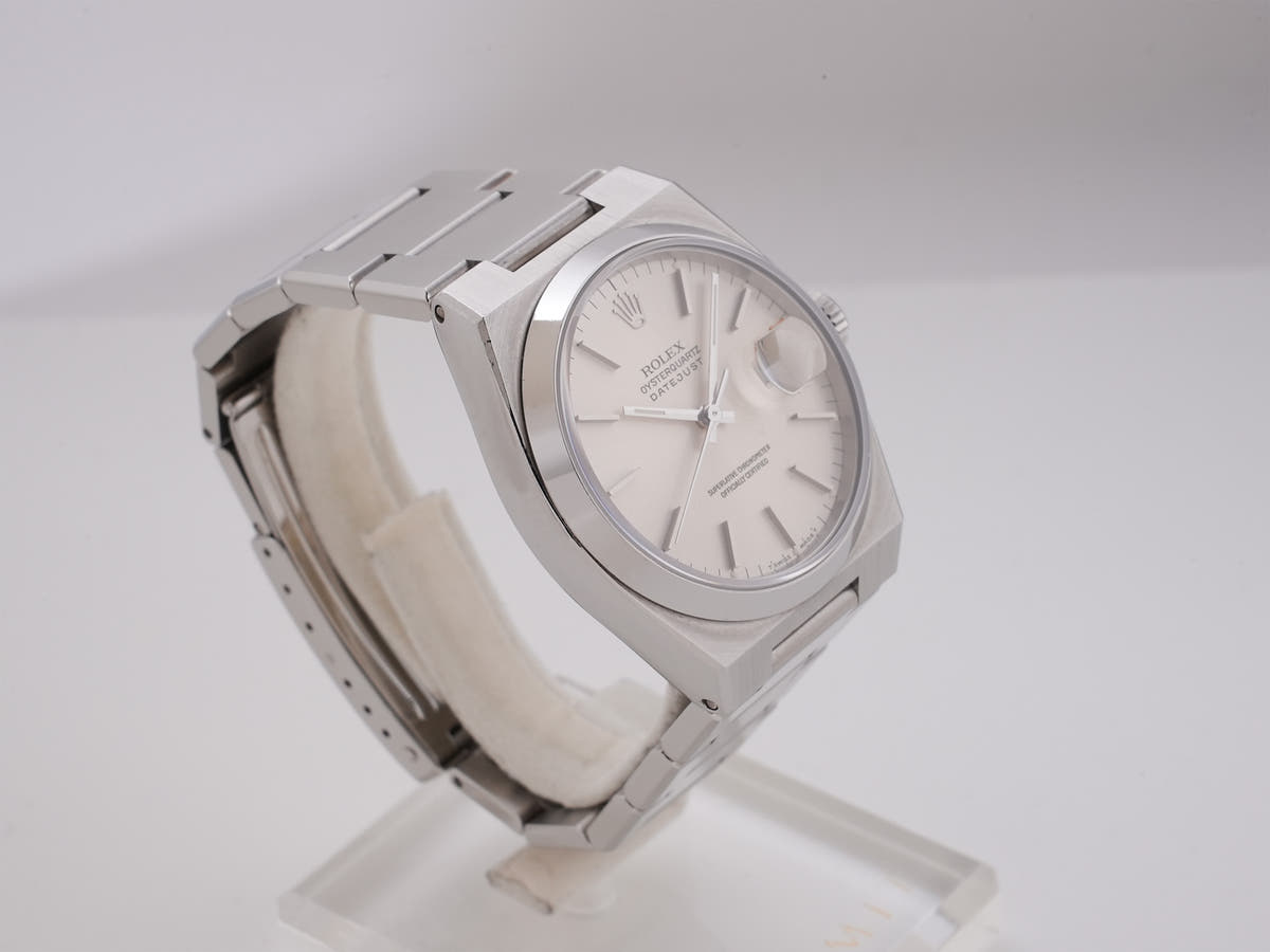 ロレックス デイトジャスト オイスタークォーツ Ref.17000 SS シルバー文字盤 中古 ytvqnz39