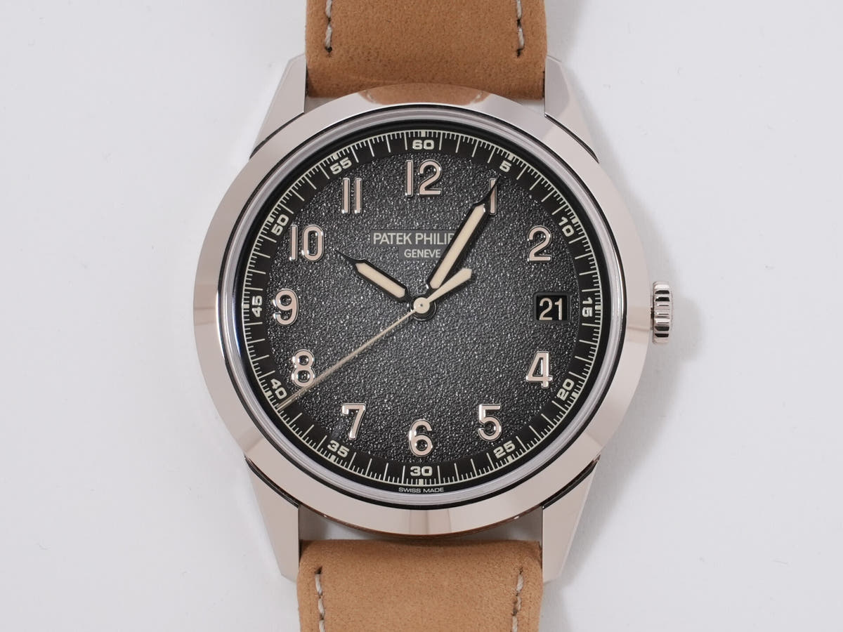 Patek Philippe Calatrava Ref. 5226G-001 18KWG Black Gradient Textured Anthracite Dial, Unused  jwtwuths