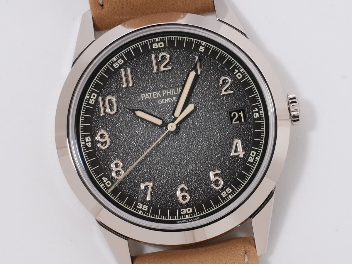 Patek Philippe Calatrava Ref. 5226G-001 18KWG Black Gradient Textured Anthracite Dial, Unused  jwtwuths