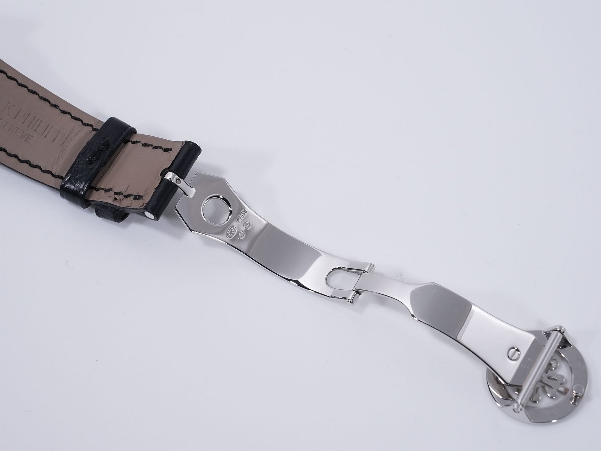 パテックフィリップ パーペチュアルカレンダー スプリットセコンド クロノグラフ Ref.5204P-011 PT ブラック文字盤 中古 yb93vsp7