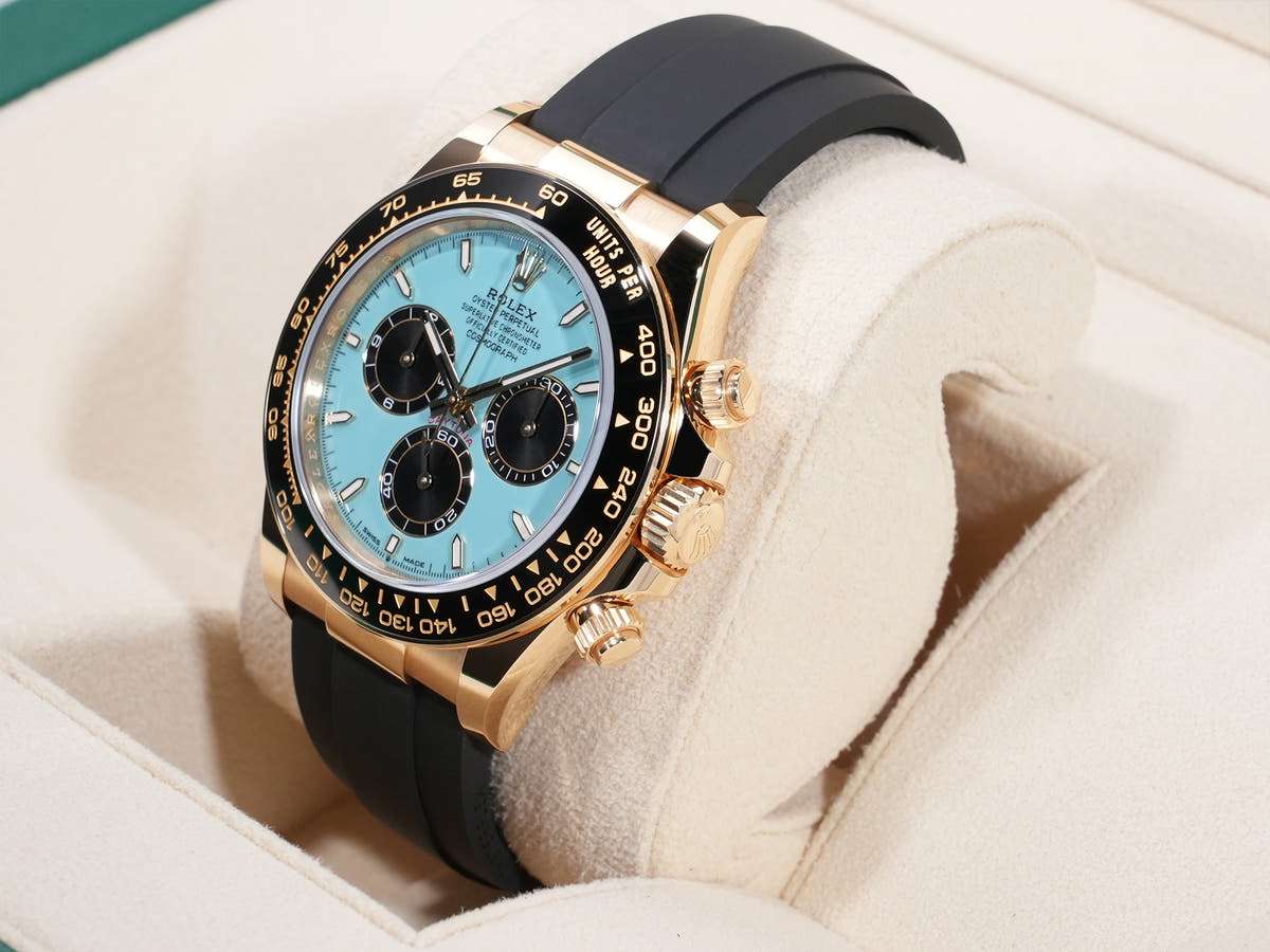 Rolex Daytona Ref. 126518LN 18KYG Turquoise Blue Dial, Unused.  (b7pa85qq appears to be an internal reference number and not part of the product description)