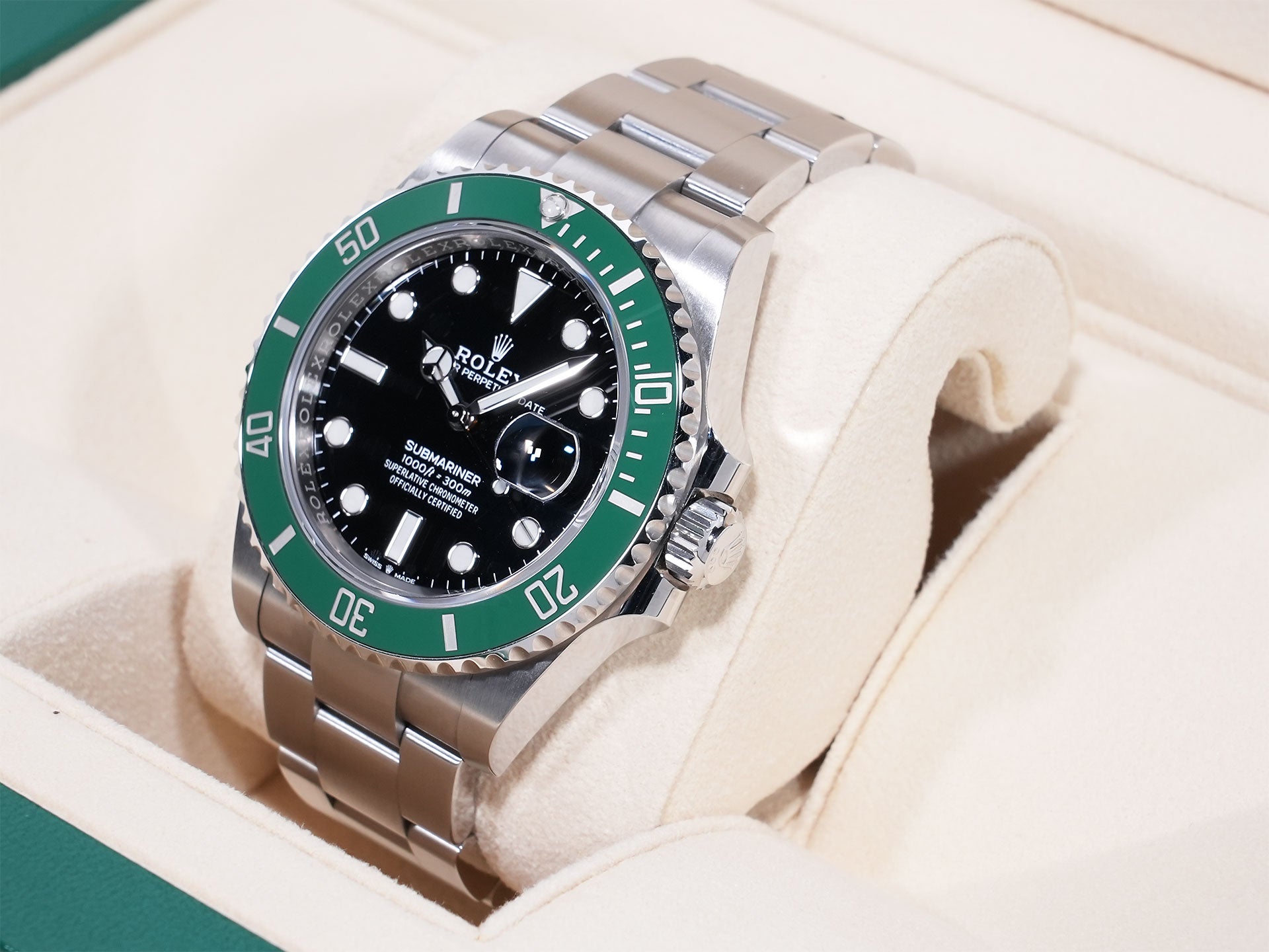 Rolex Submariner Date Ref. 126610LV SS Black Dial Pre-owned (reuvqcab)