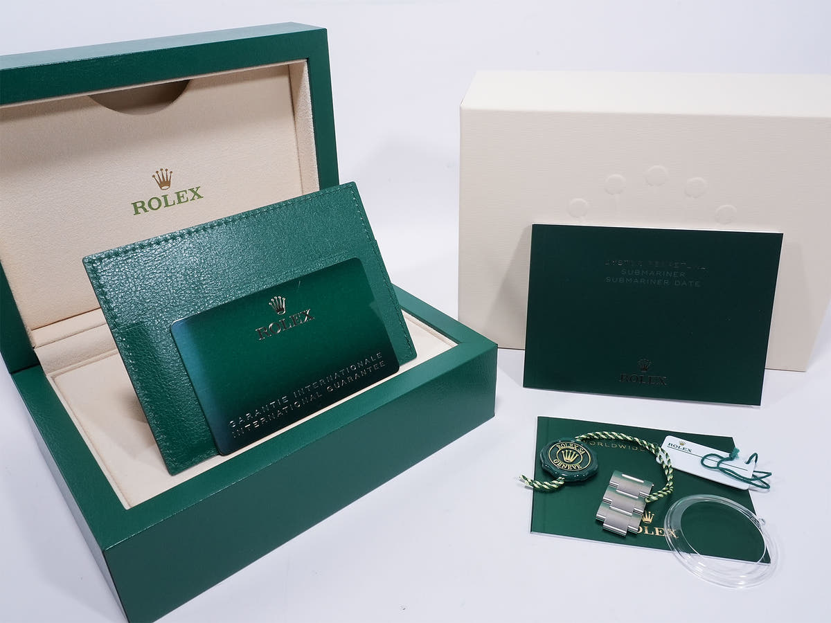 Rolex Submariner Date Ref. 126610LV SS Black Dial Pre-owned (reuvqcab)