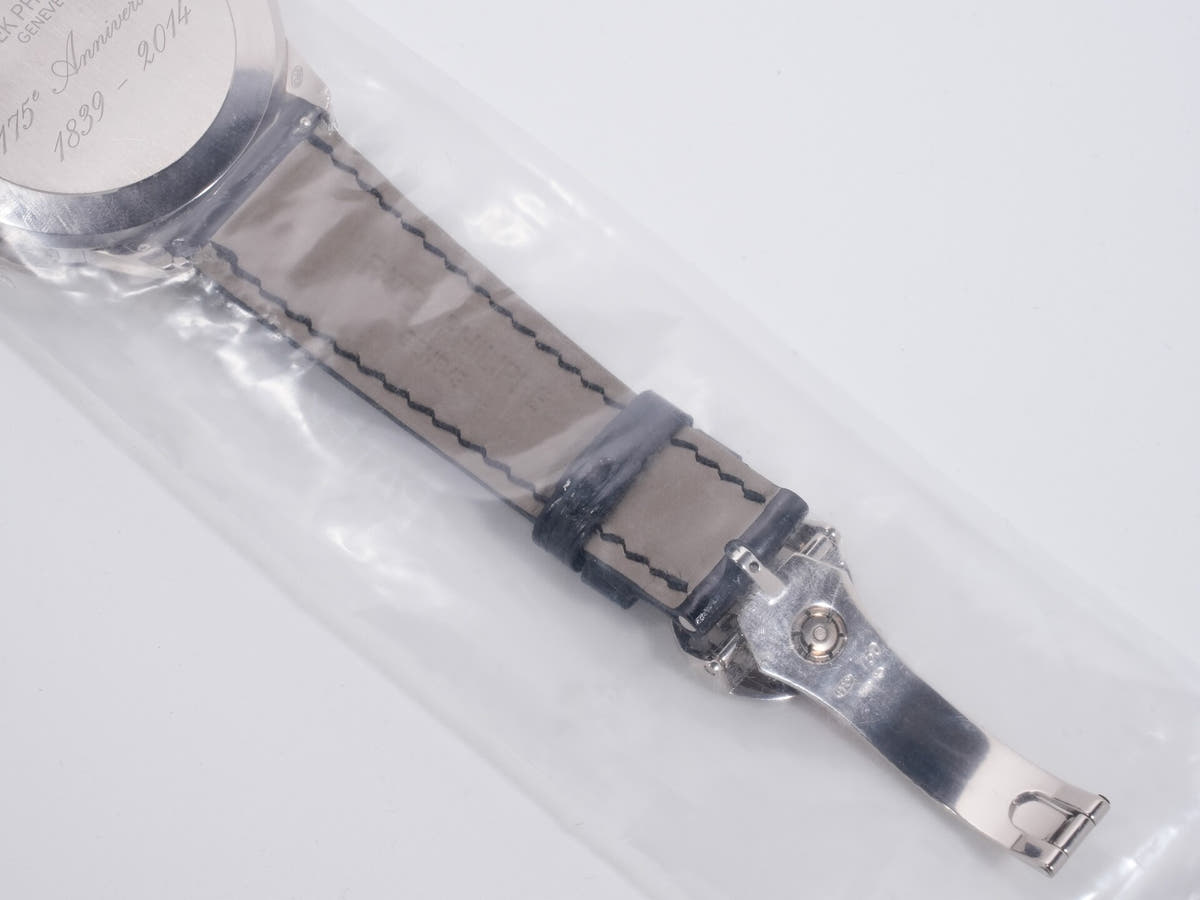 パテックフィリップ クロノグラフ Ref.5975G-001 18KWG シルバー文字盤 デッドストック rcqhmjww