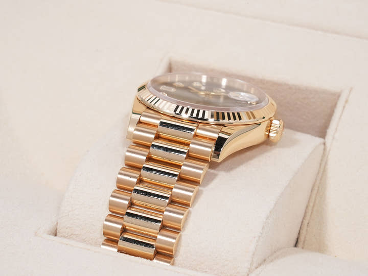 Rolex Day-Date 36 Ref. 128238A Yellow Gold Green Ombre Dial