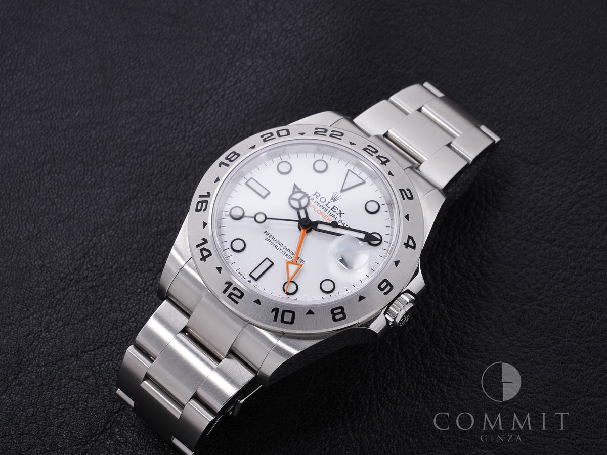 Rolex Explorer II Ref. 226570 SS White Dial, Pre-owned  (gkhk7ha7 appears to be an internal reference number and not part of the product description)