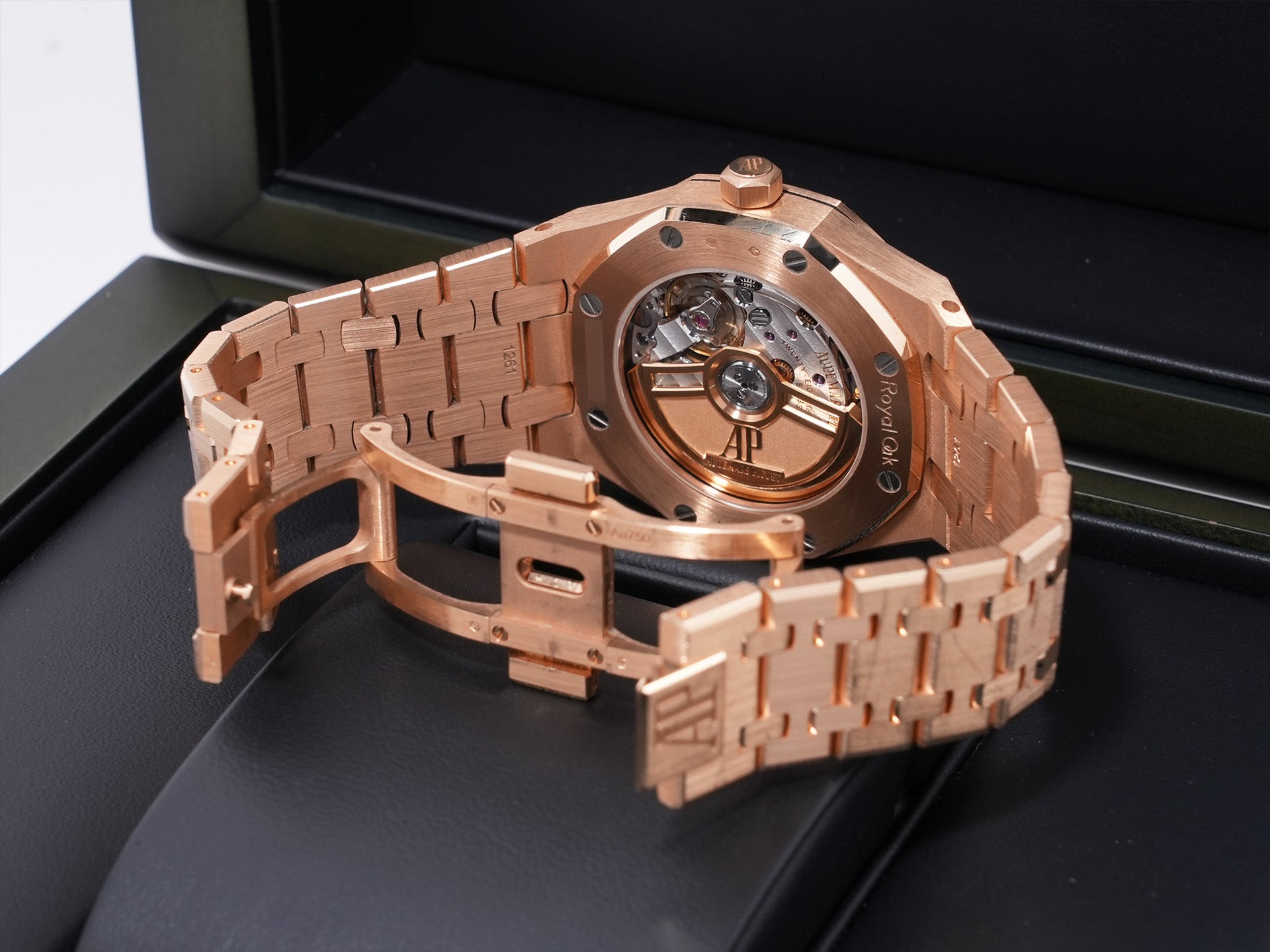 Audemars Piguet Royal Oak Ref. 77351OR.ZZ.1261OR.01 18K Pink Gold, Silver Dial, Pre-owned (yiukzt3i appears to be an internal reference number and not part of the product description)