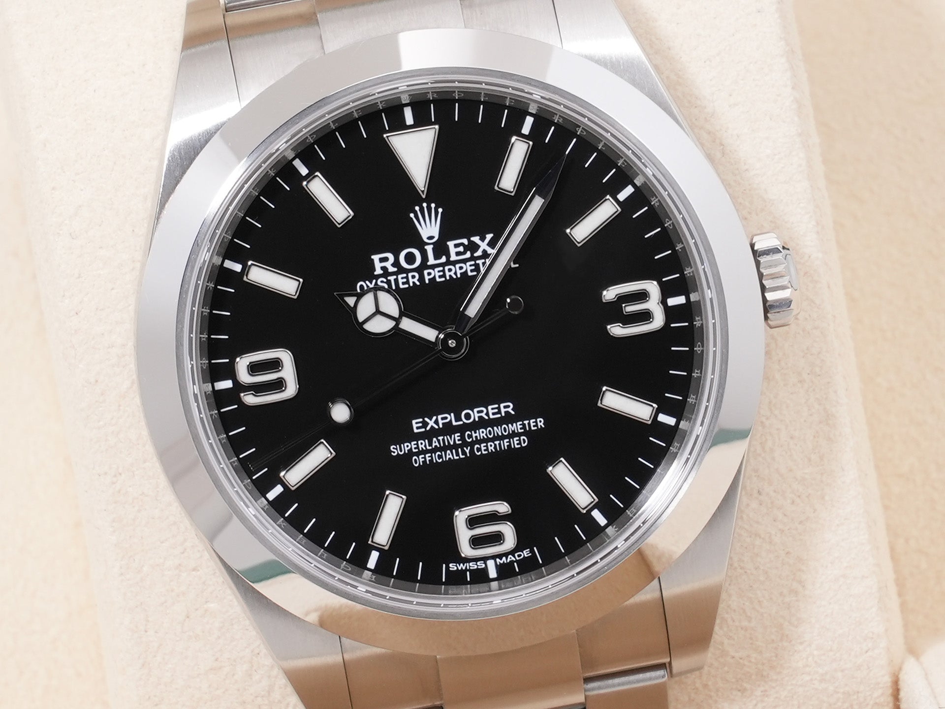 Rolex Explorer I Ref. 214270 SS Black Dial, Pre-owned (mb2a4kn7)