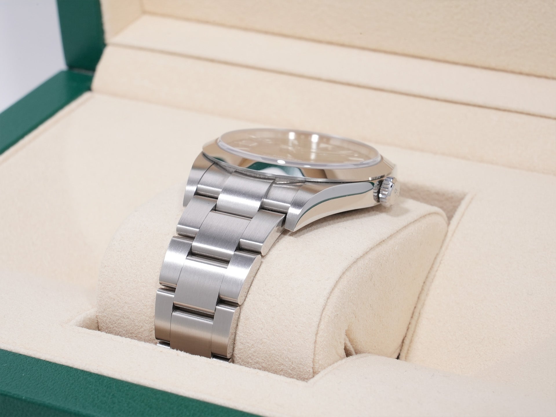 Rolex Explorer I Ref. 214270 SS Black Dial, Pre-owned (mb2a4kn7)