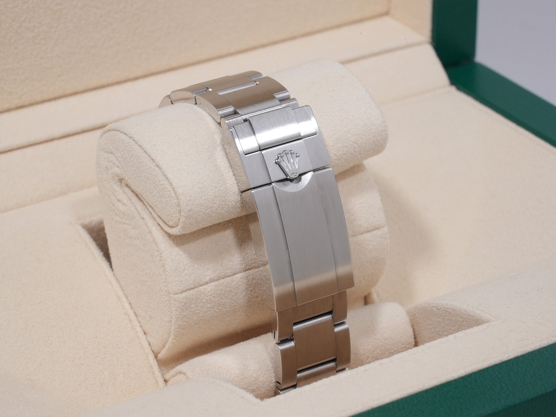 Rolex Explorer I Ref. 214270 SS Black Dial, Pre-owned (mb2a4kn7)