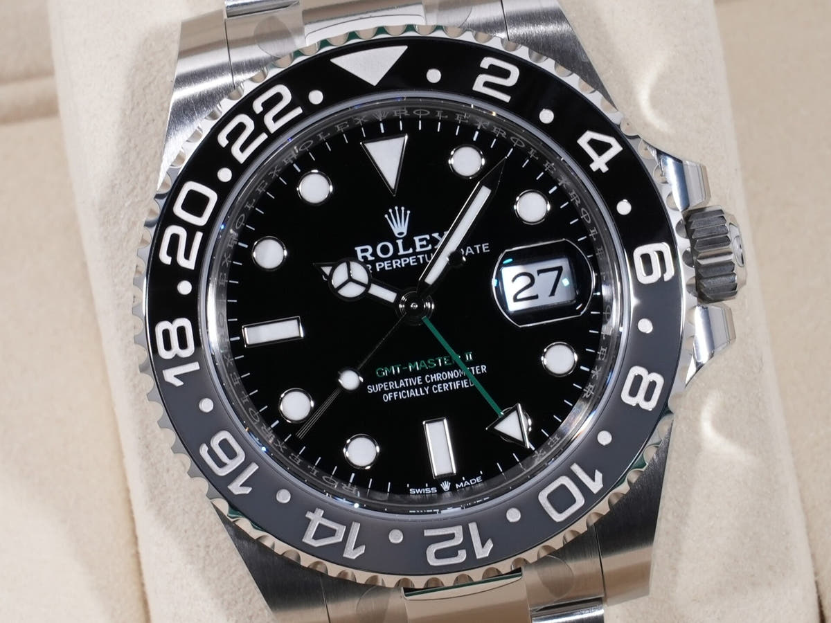 Rolex GMT-Master II Ref. 126710GRNR, stainless steel, black dial, Oyster bracelet, unused.