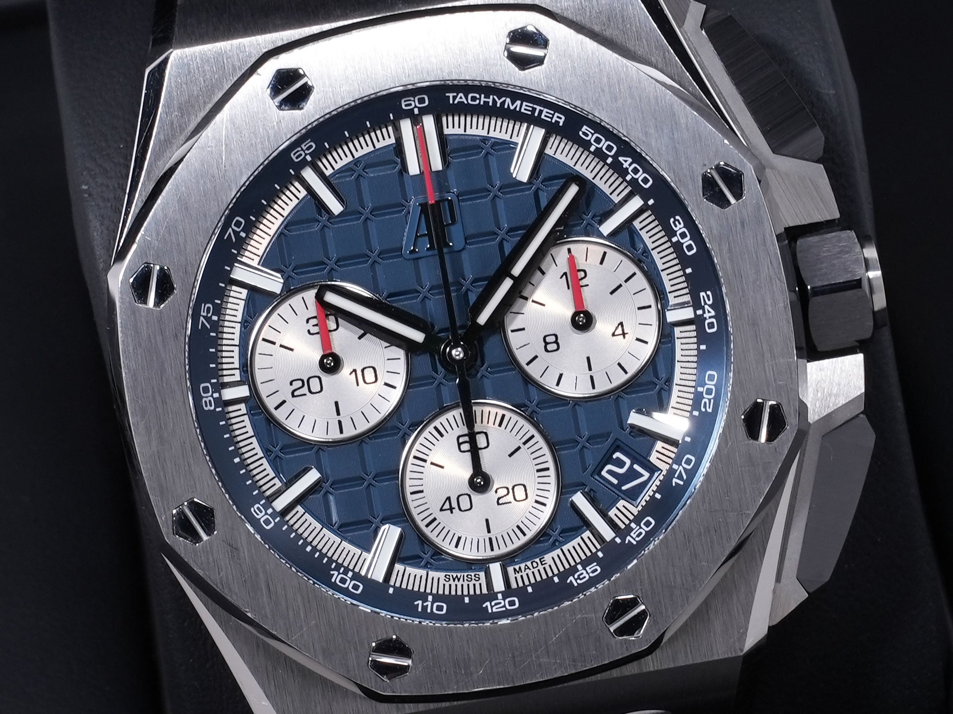 Audemars Piguet Royal Oak Offshore Chronograph Ref. 26420TI.OO.A027CA.01 TI Blue Dial, Pre-owned  (4yruhw3d appears to be an internal reference number and not part of the product description)