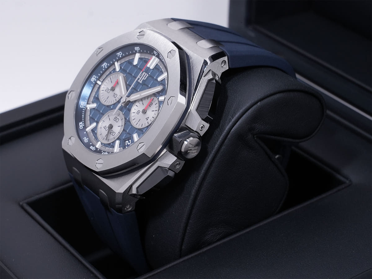 Audemars Piguet Royal Oak Offshore Chronograph Ref. 26420TI.OO.A027CA.01 TI Blue Dial, Pre-owned  (4yruhw3d appears to be an internal reference number and not part of the product description)