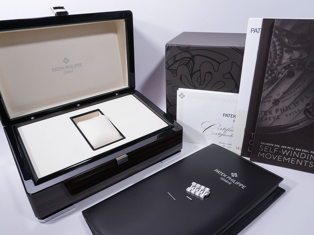 パテックフィリップ ノーチラス Ref.5711/1A-011 SS ホワイト文字盤 中古 6iqp7hq5