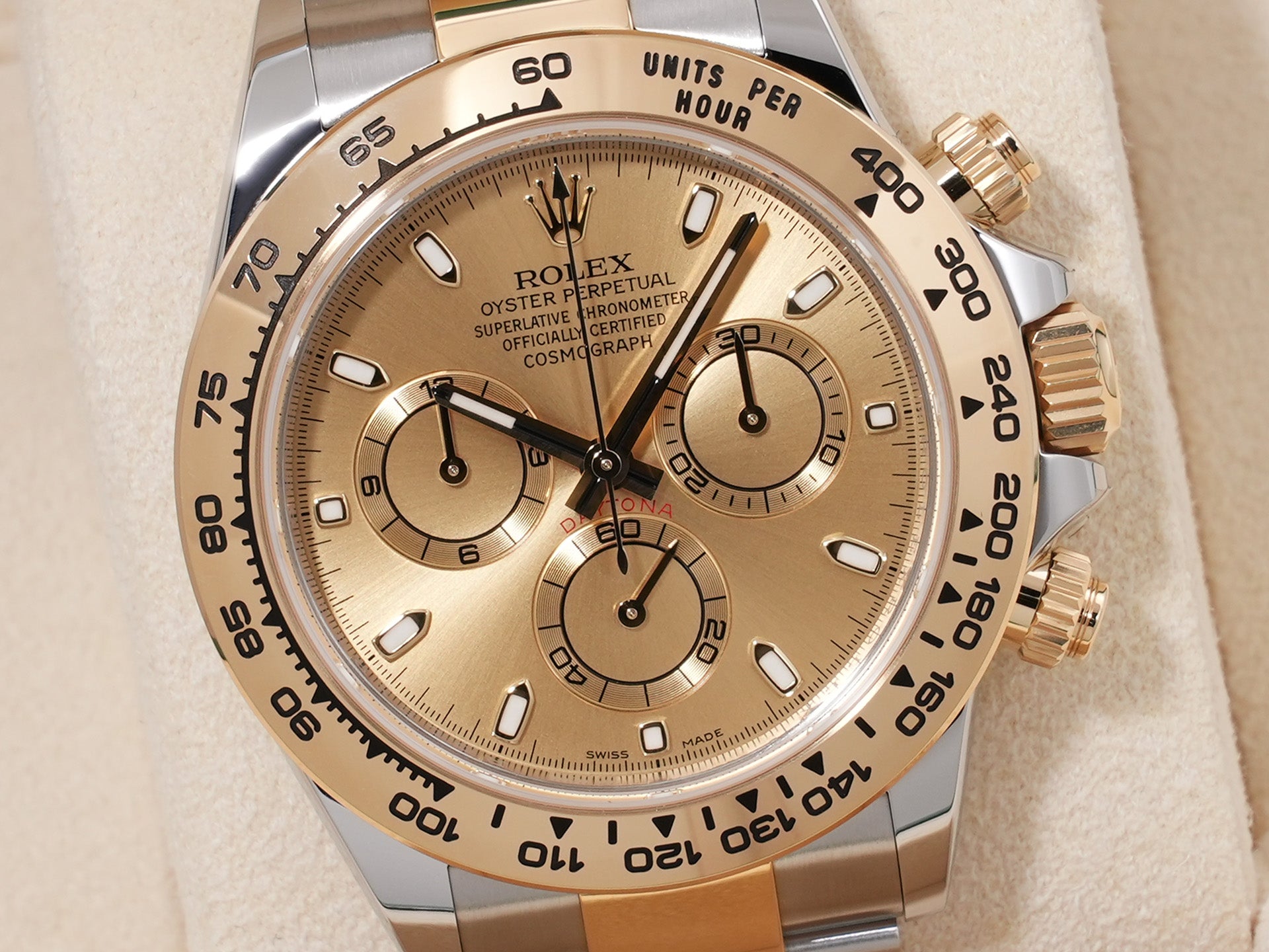Rolex Daytona Ref. 116503 SS/YG Champagne Dial, Unused  na8x928w