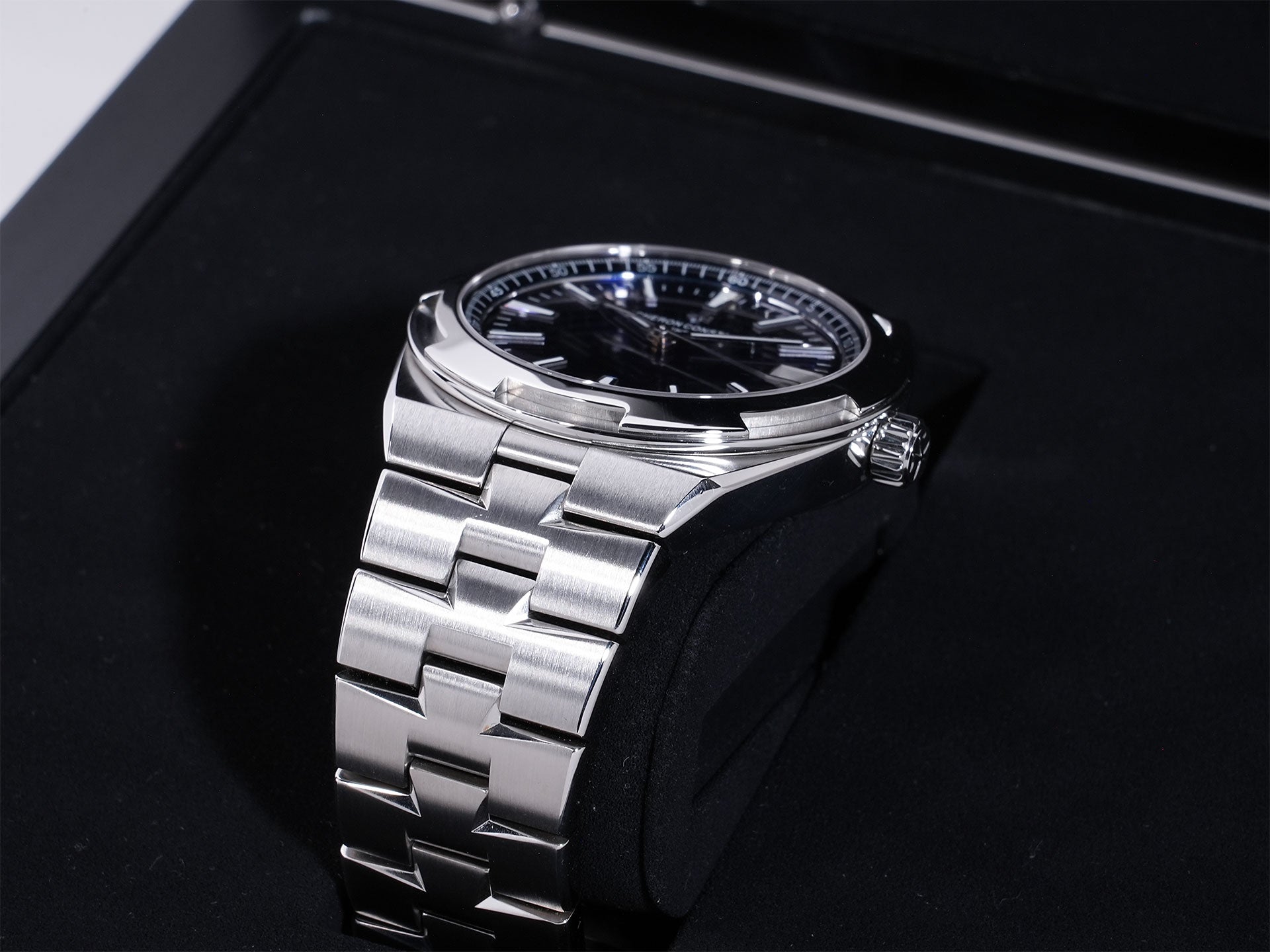 ヴァシュロンコンスタンタン オーヴァーシーズ Ref.4500V/110A-B128 SS ブルー文字盤 中古 vbexkiri