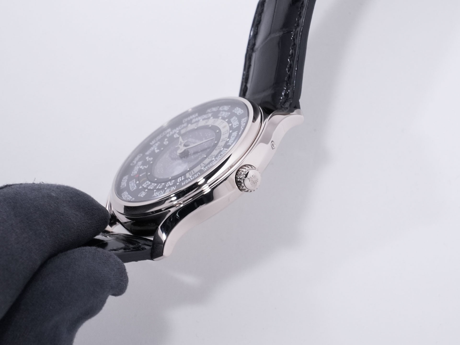 パテックフィリップ コンプリケーション ワールドタイム ムーンフェイズ Ref.5575G-001 18KWG ブラック文字盤 美中古 txsxn74b
