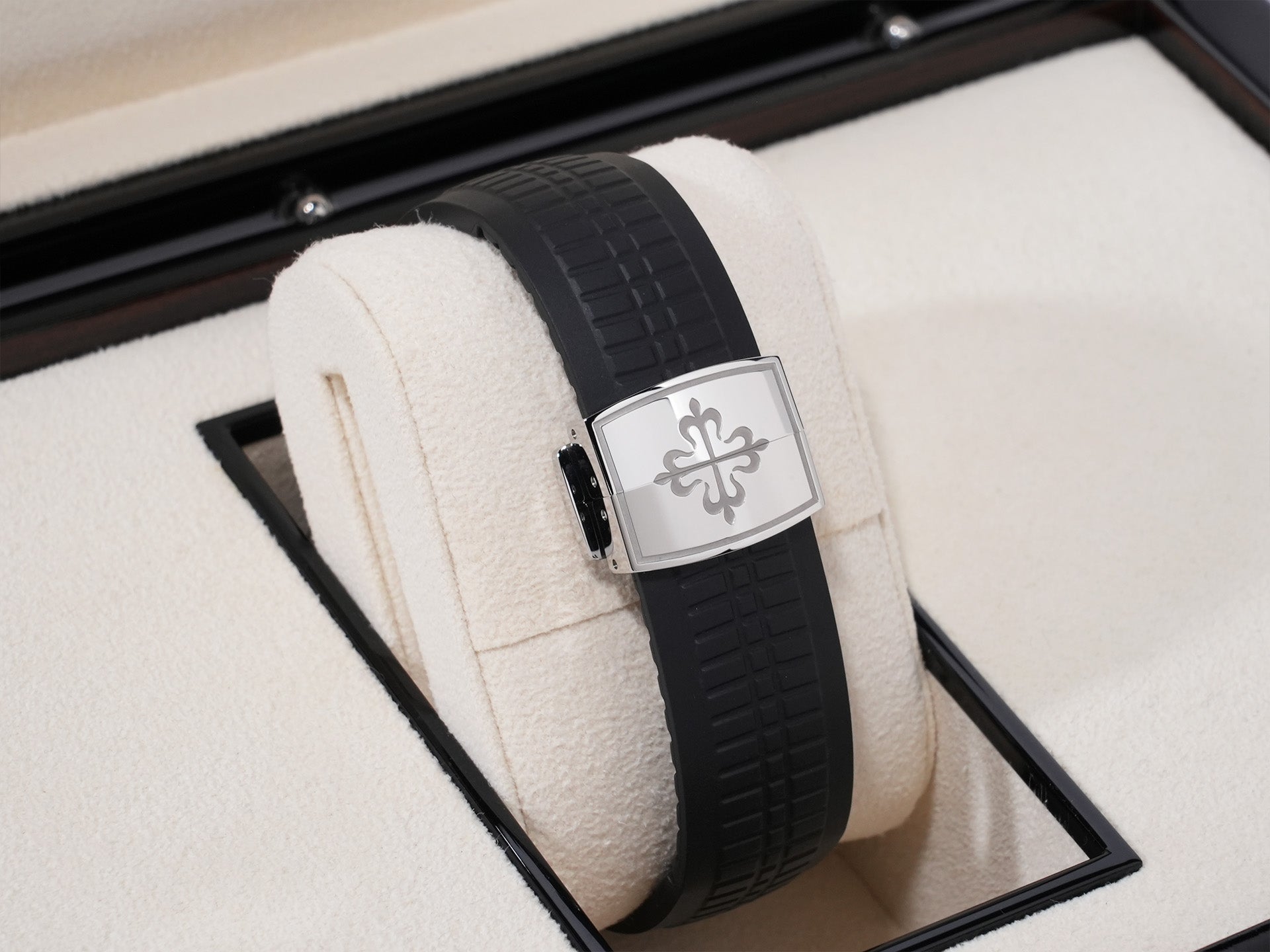 パテックフィリップ アクアノート トラベルタイム Ref.5164A-001 SS ブラック文字盤 極美品 7etfad8o