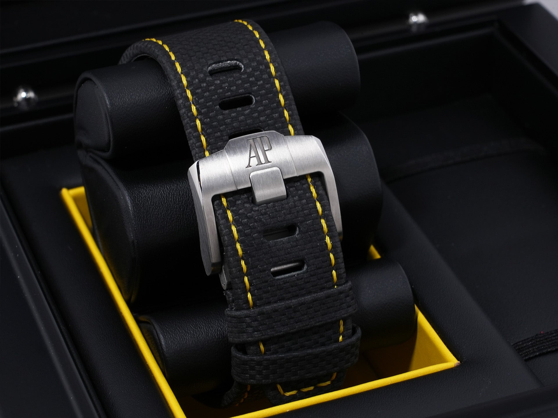 Audemars Piguet Royal Oak Offshore Chronograph Ref. 26420CE.OO.A005VE.01 CE Black Dial, Pre-owned, Excellent Condition (qt3ogk6n)