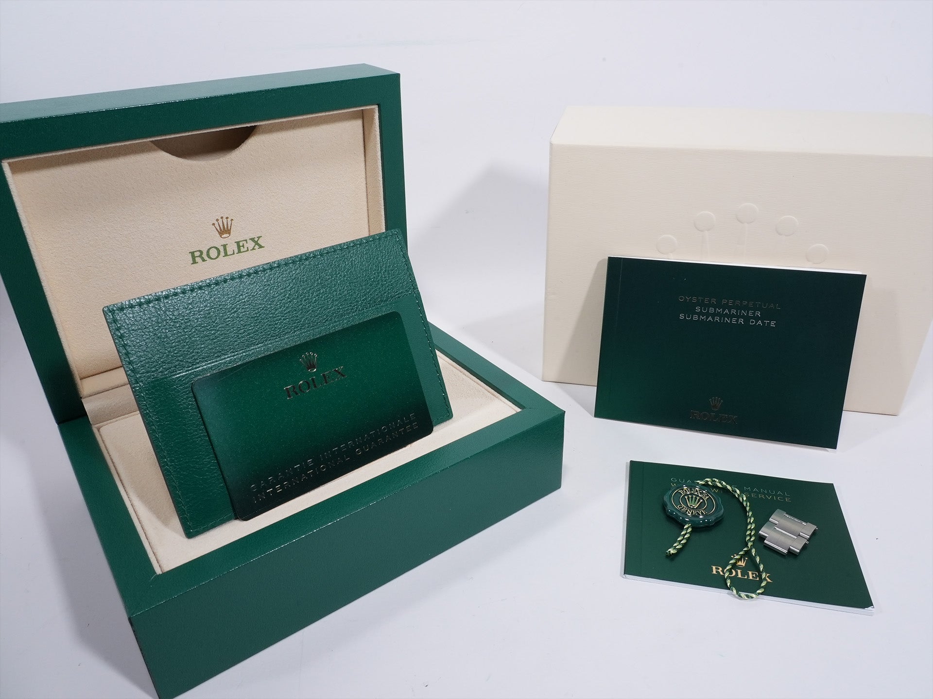 ロレックス サブマリーナー デイト Ref.126610LN SS ブラック文字盤 美中古 i6ey88so