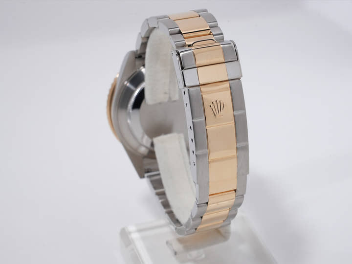 Rolex Submariner Date Ref. 16613LN Stainless Steel/Yellow Gold Black Dial