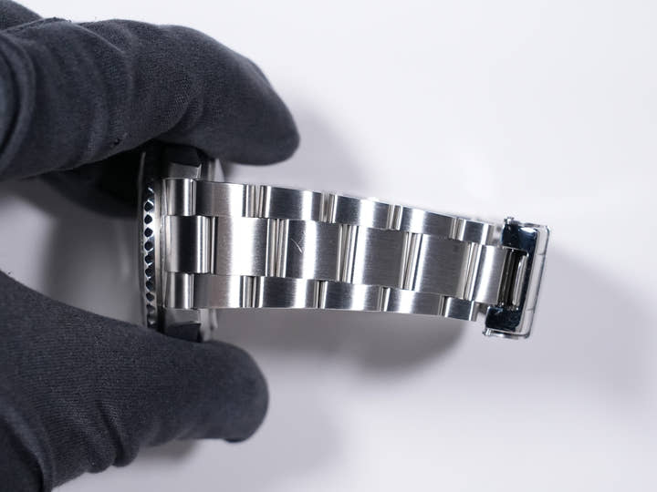 Rolex Submariner Date Ref. 16610LV Stainless Steel Black Dial