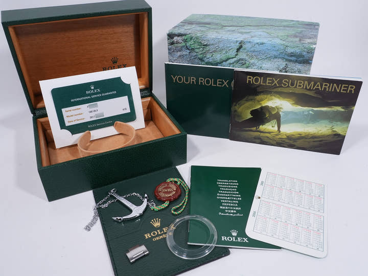 Rolex Submariner Date Ref. 16610LV Stainless Steel Black Dial