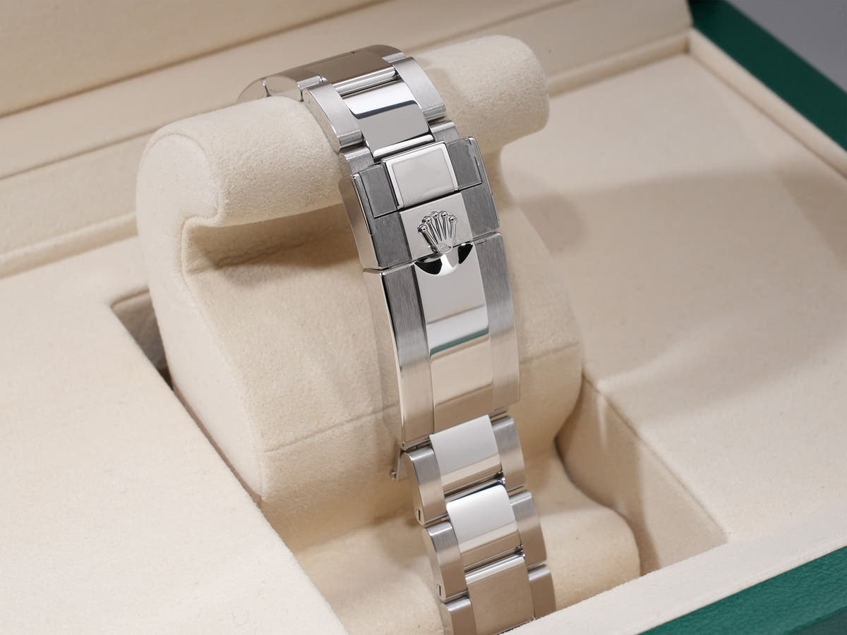 Rolex GMT-Master II Ref. 126720VTNR, stainless steel, black dial, Oyster bracelet, unused.  (5gft6ica appears to be an internal reference number and not part of the product description)