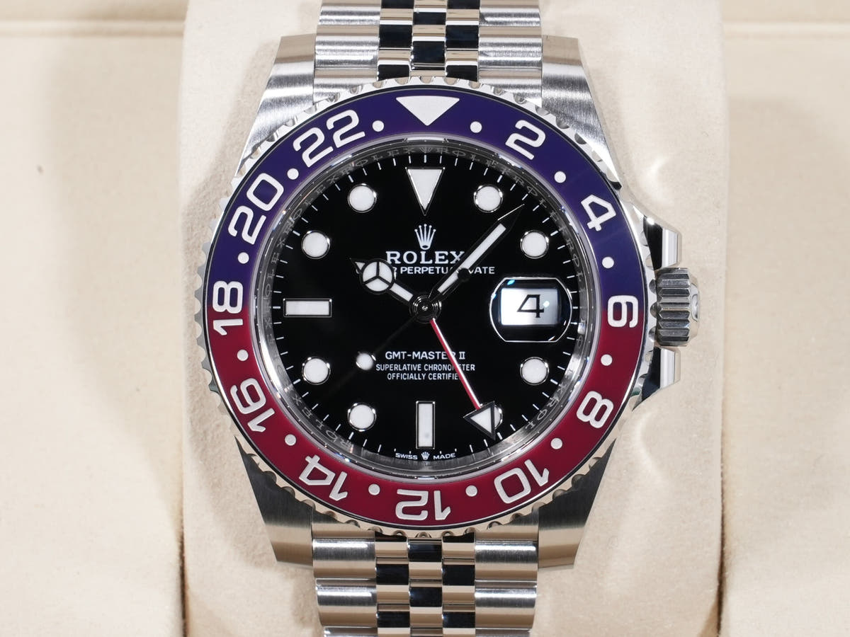 Rolex GMT-Master II Ref. 126710BLRO, stainless steel, black dial, Jubilee bracelet, unused.