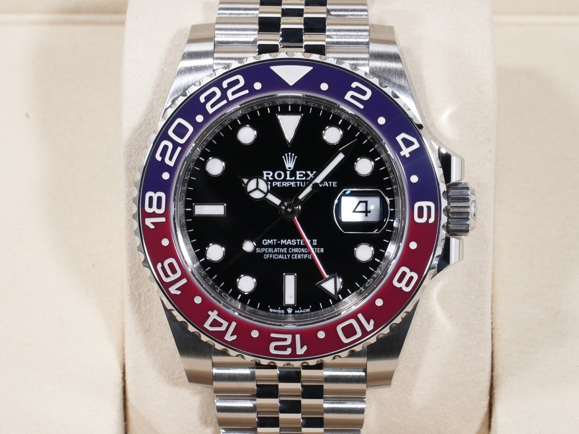 Rolex GMT-Master II Ref. 126710BLRO, stainless steel, black dial, Jubilee bracelet, unused.