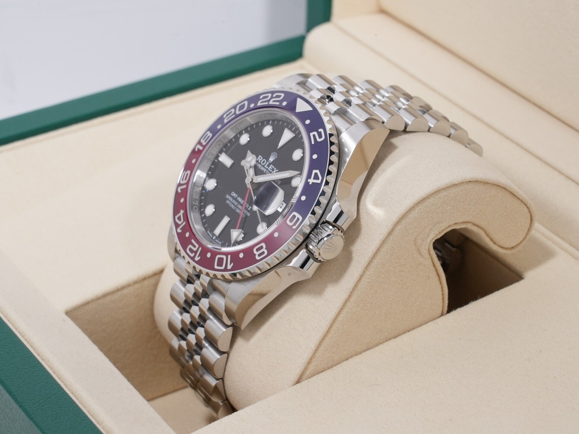 Rolex GMT-Master II Ref. 126710BLRO, stainless steel, black dial, Jubilee bracelet, unused.