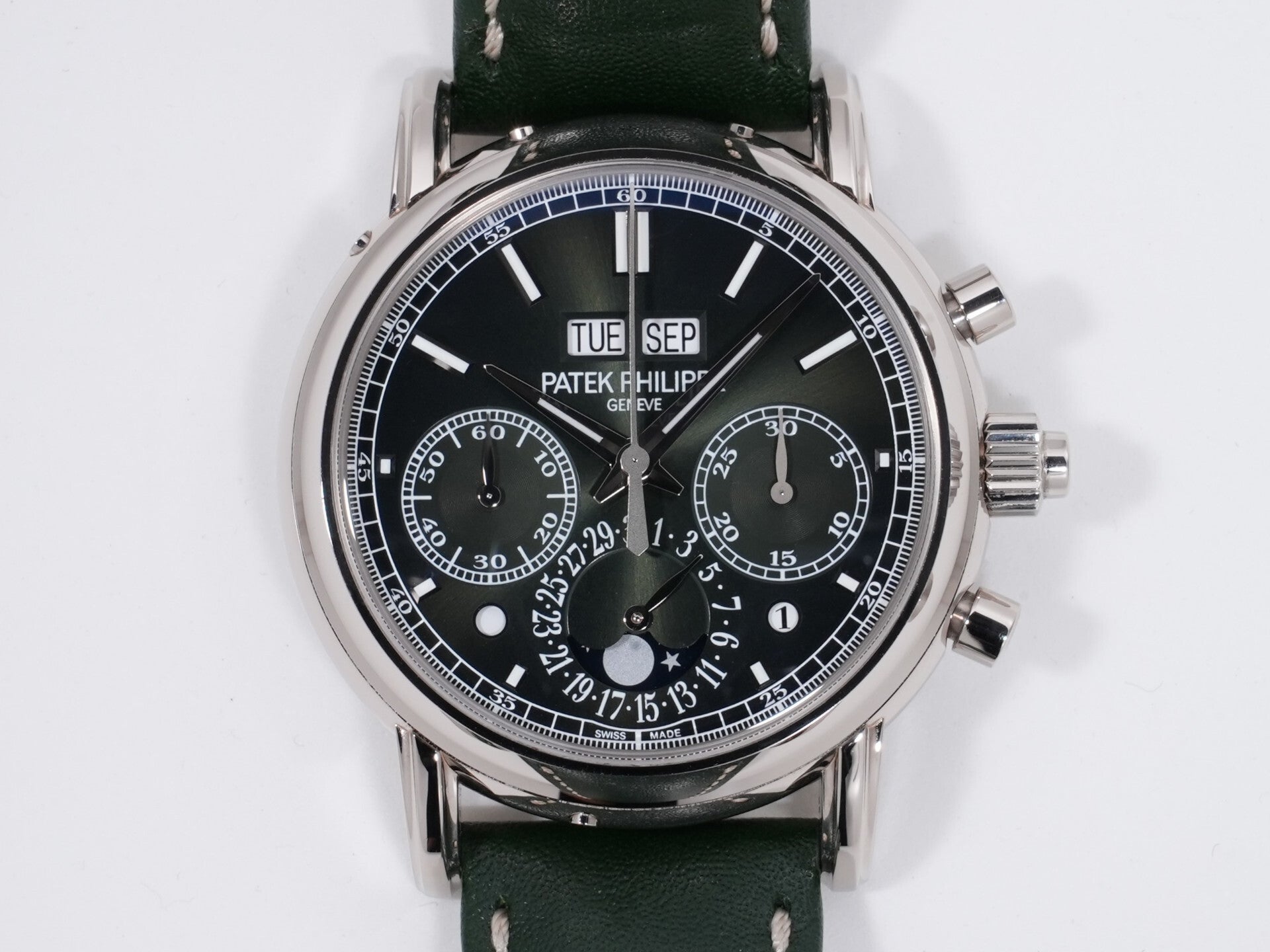 パテックフィリップ パーペチュアルカレンダー スプリットセコンド クロノグラフ Ref.5204G-001 18KWG オリーブグリーンソレイユ文字盤 美中古 i9oanzws