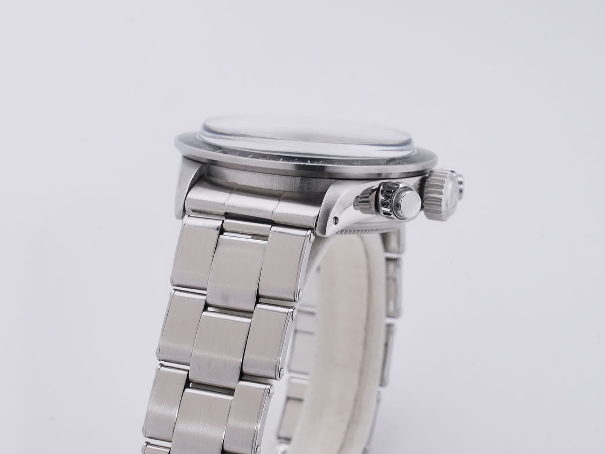 Rolex Daytona Ref. 6263 SS Silver Dial, Pre-owned  (7wt6gi9p appears to be an internal reference number and not part of the product description)