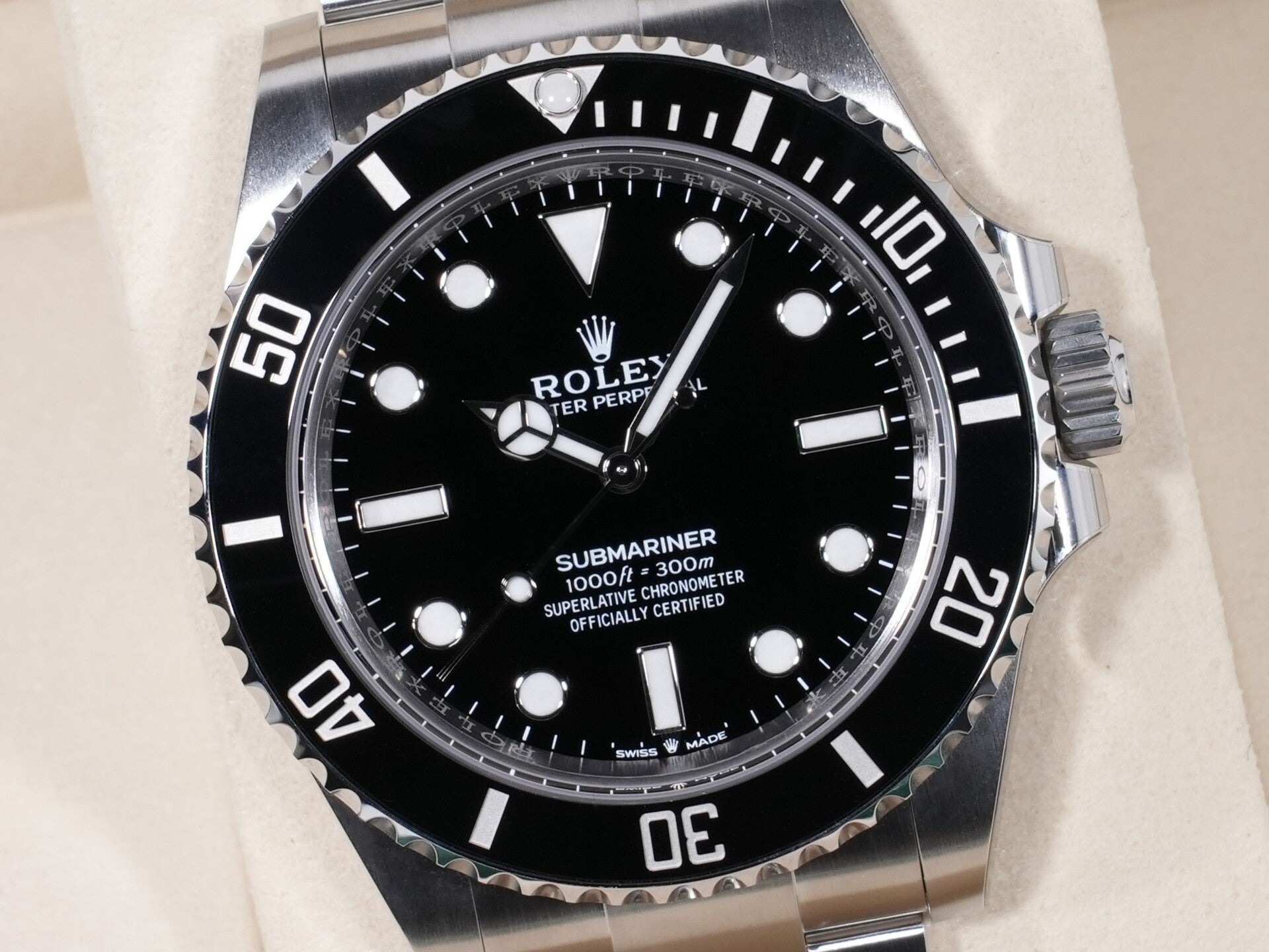 Rolex Submariner No-Date Ref. 124060 SS Black Dial, Unused  (48nsnxa9 appears to be an internal reference number and not part of the product description)