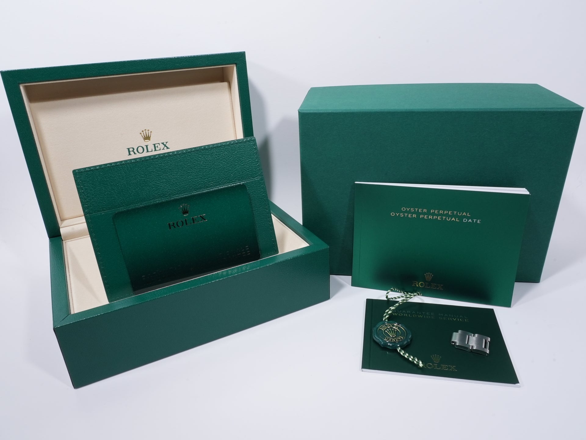 Rolex Oyster Perpetual 36 Ref. 126000 SS Green Dial, Unused  (yshn9w59)