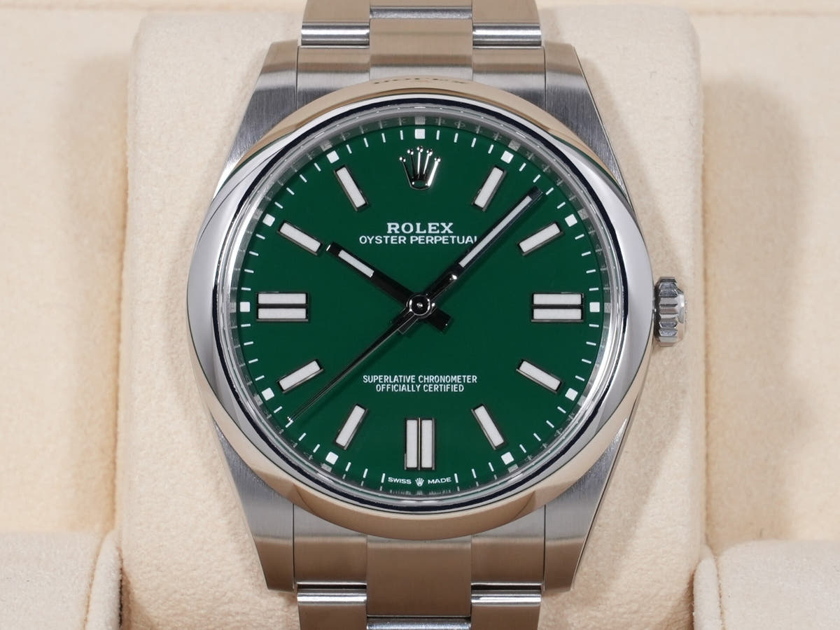 Rolex Oyster Perpetual 41 Ref. 124300 SS Green Dial, Unused  7zyv9so6