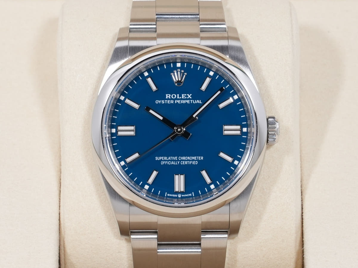 Rolex Oyster Perpetual 36 Ref. 126000 SS Mid-Blue Dial, Unused  (amqhyqga appears to be an internal reference number and not part of the product description)