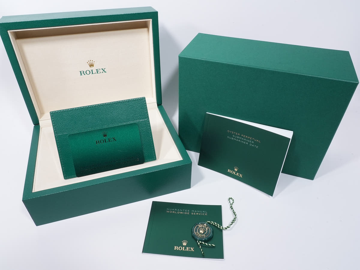 Rolex Submariner Date Ref. 126619LB 18KWG Black Dial, Unused  eppb8dqb