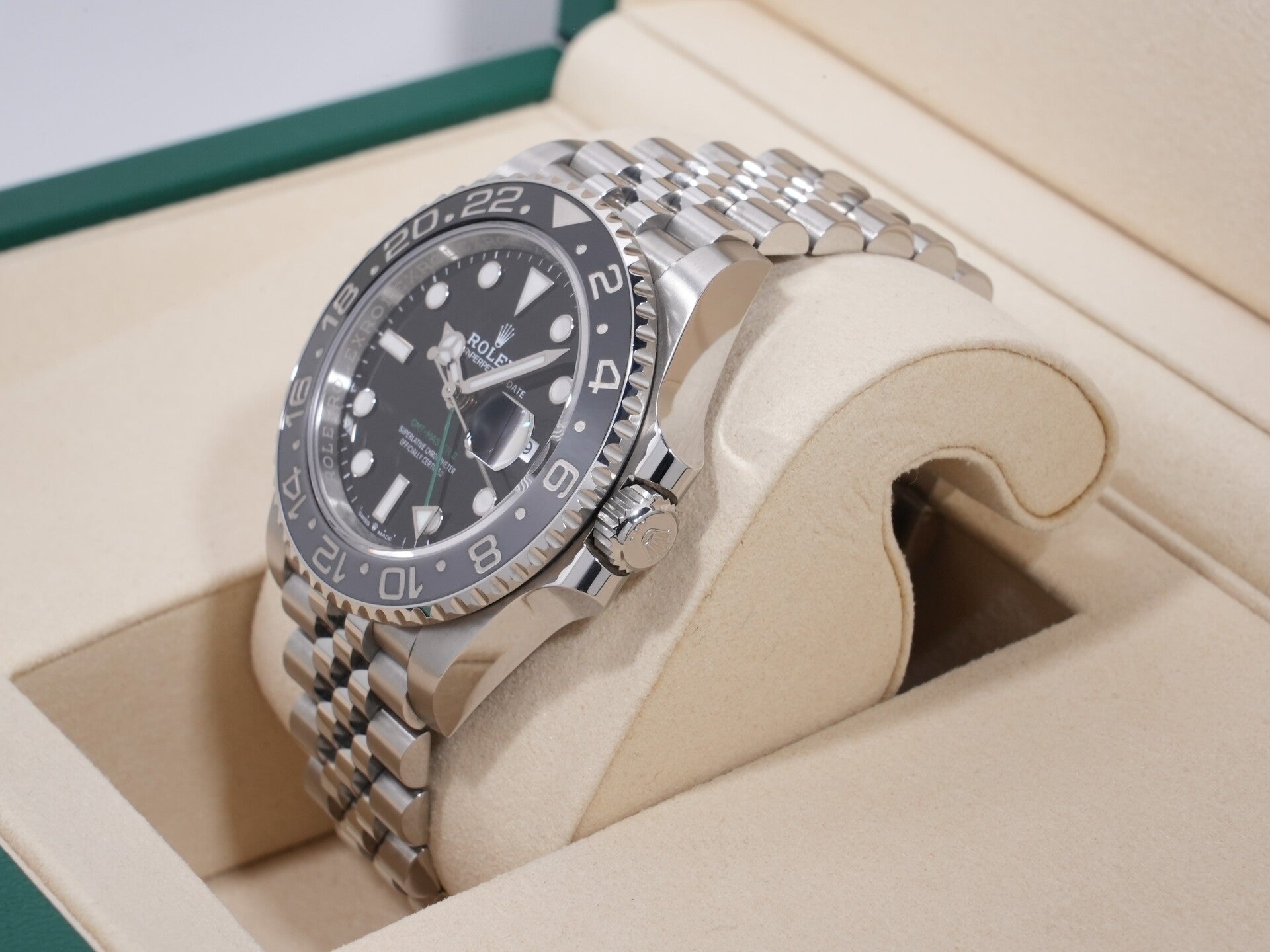 Rolex GMT-Master II Ref. 126710GRNR, stainless steel, black dial, Jubilee bracelet, pre-owned.  (ck7r6p4n appears to be an internal reference number and not part of the product description)