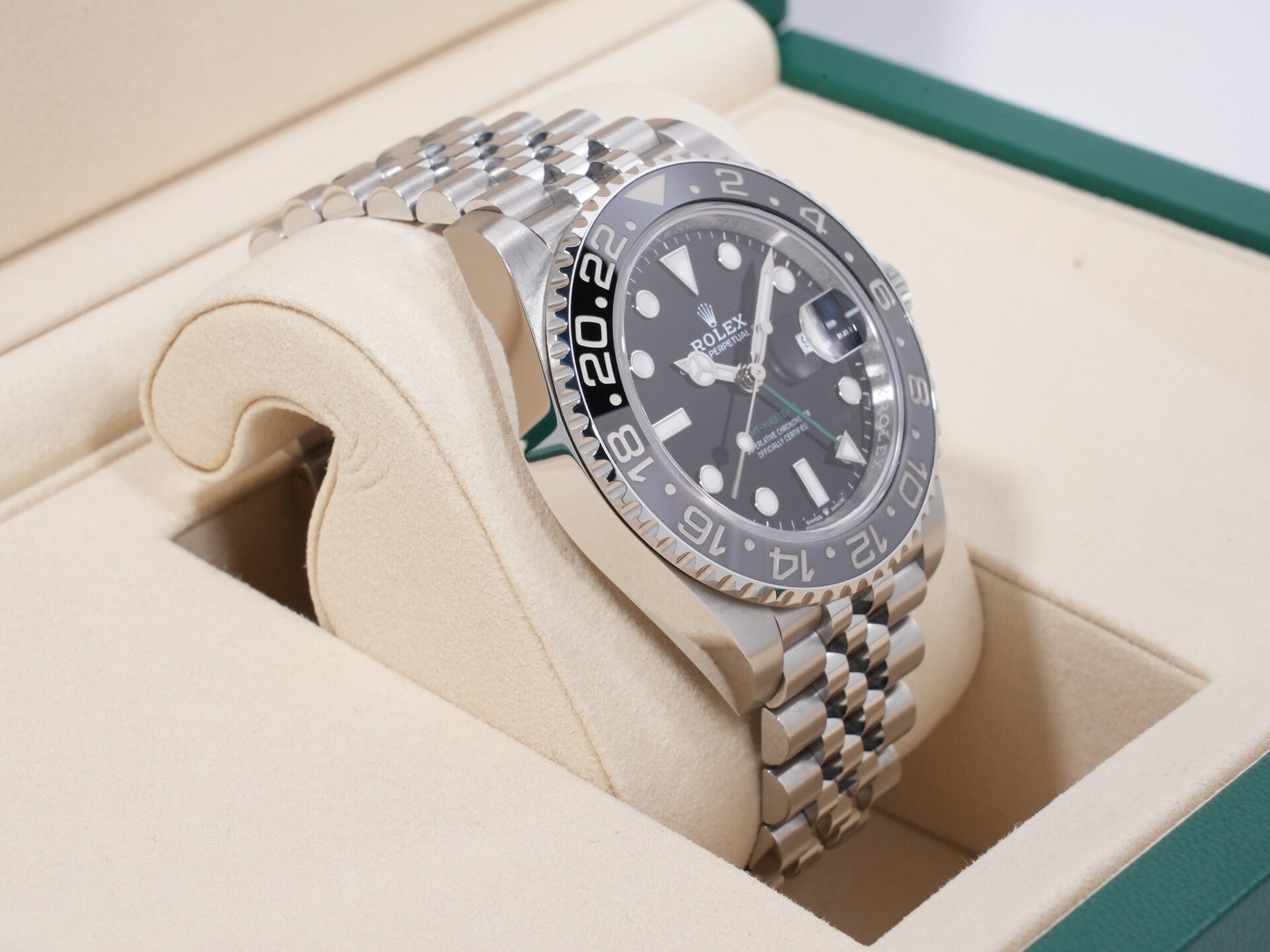 Rolex GMT-Master II Ref. 126710GRNR, stainless steel, black dial, Jubilee bracelet, pre-owned.  (ck7r6p4n appears to be an internal reference number and not part of the product description)
